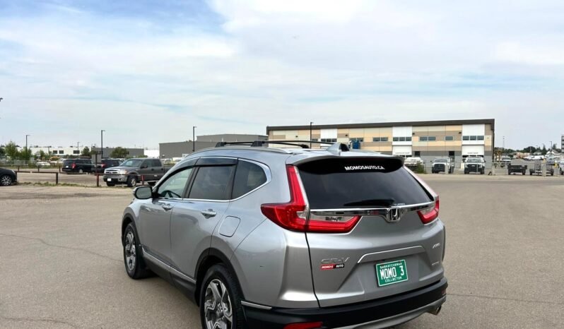 
								2019 Honda CR-V Touring AWD SUV full									