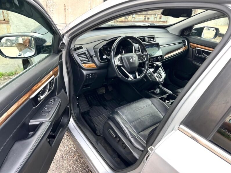 
								2019 Honda CR-V Touring AWD SUV full									