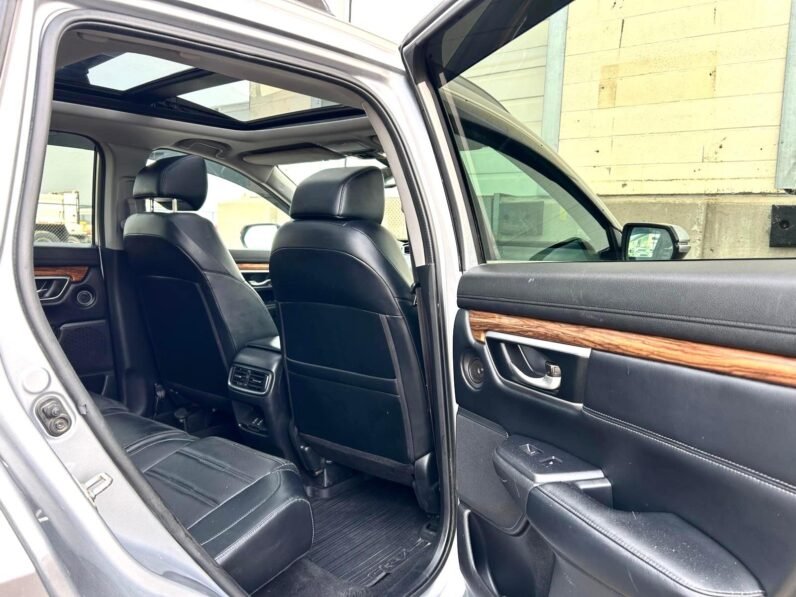 
								2019 Honda CR-V Touring AWD SUV full									