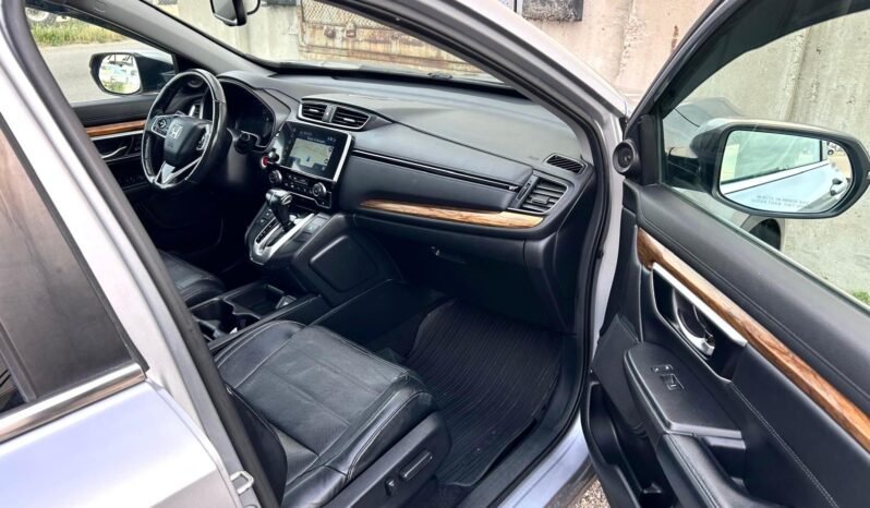 
								2019 Honda CR-V Touring AWD SUV full									