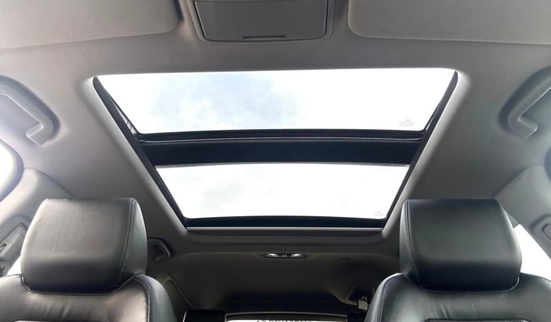 
								2019 Honda CR-V Touring AWD SUV full									