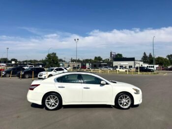2011 Nissan Maxima Premium Sedan