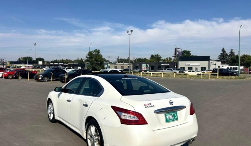 
								2011 Nissan Maxima Premium Sedan full									