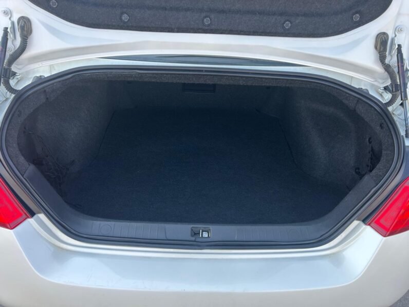 
								2011 Nissan Maxima Premium Sedan full									