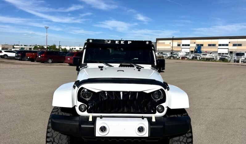 
								2016 Jeep Wrangler Unlimited Sahara 4×4 SUV full									