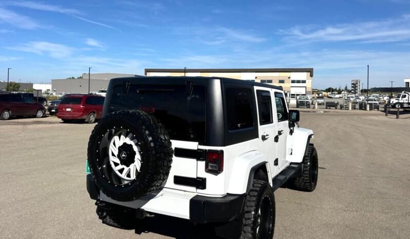
								2016 Jeep Wrangler Unlimited Sahara 4×4 SUV full									