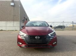 2023 Nissan Versa SR Sedan