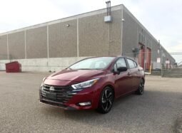 2023 Nissan Versa SR Sedan
