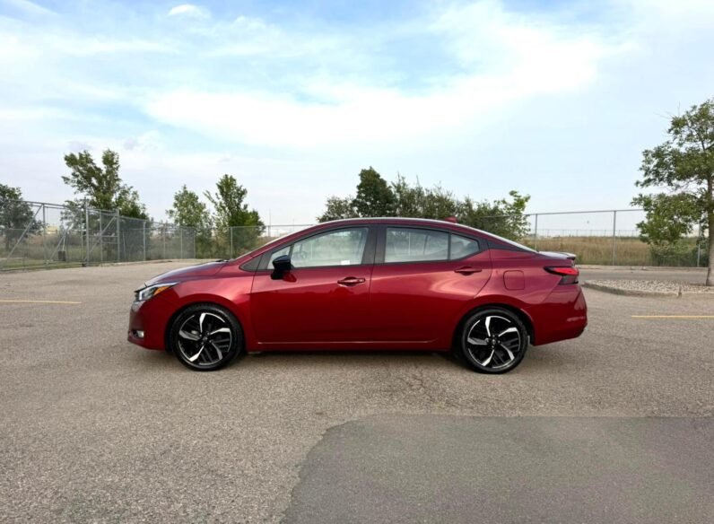 
								2023 Nissan Versa SR Sedan full									