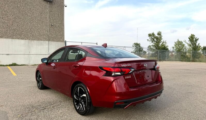 
								2023 Nissan Versa SR Sedan full									