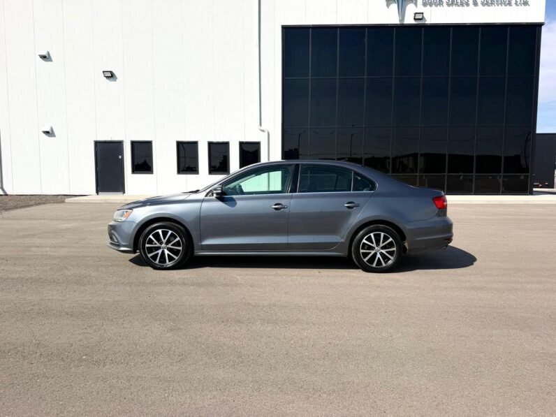 
								2015 Volkswagen Jetta Comfortline Sedan full									
