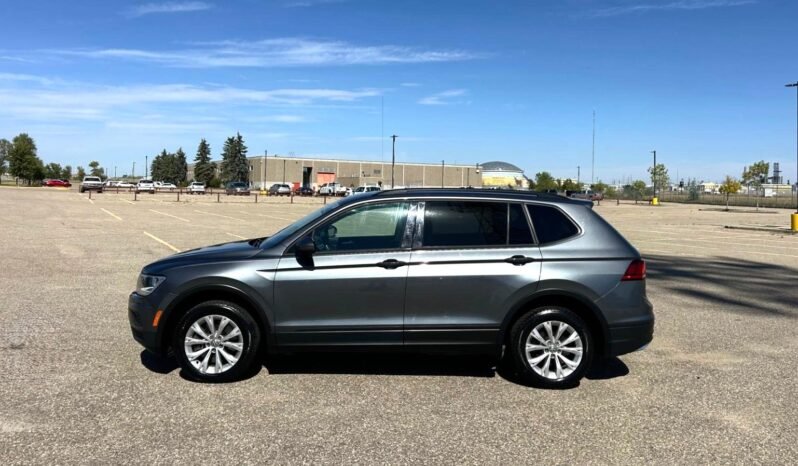 
								2019 Volkswagen Tiguan Trendline AWD SUV full									