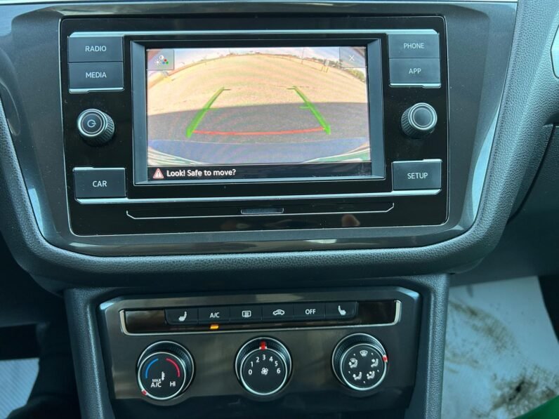 
								2019 Volkswagen Tiguan Trendline AWD SUV full									
