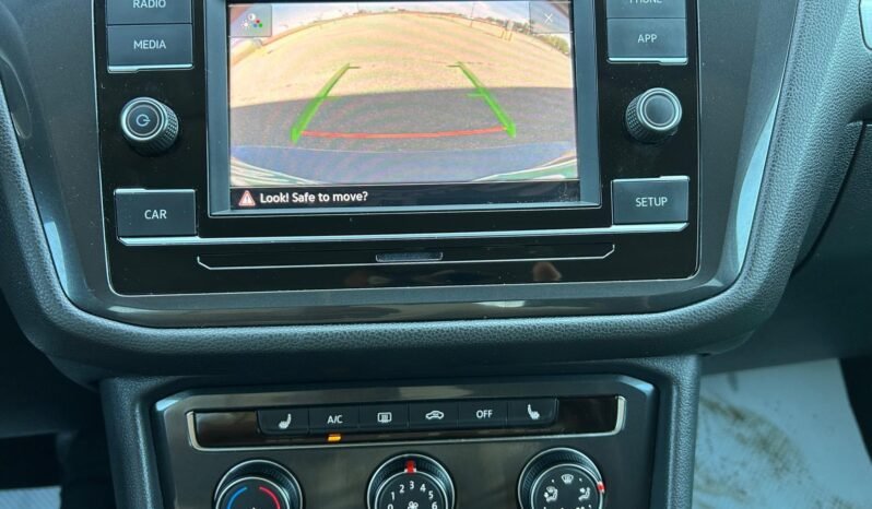 
								2019 Volkswagen Tiguan Trendline AWD SUV full									