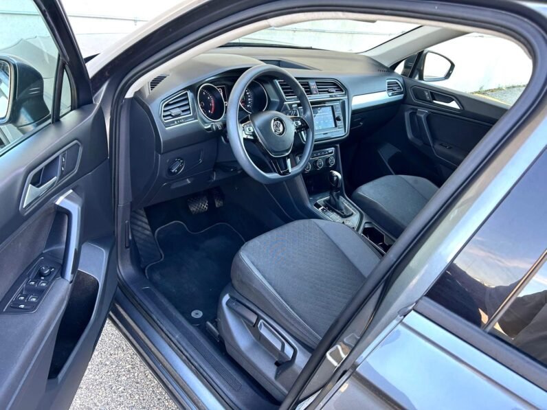 
								2019 Volkswagen Tiguan Trendline AWD SUV full									