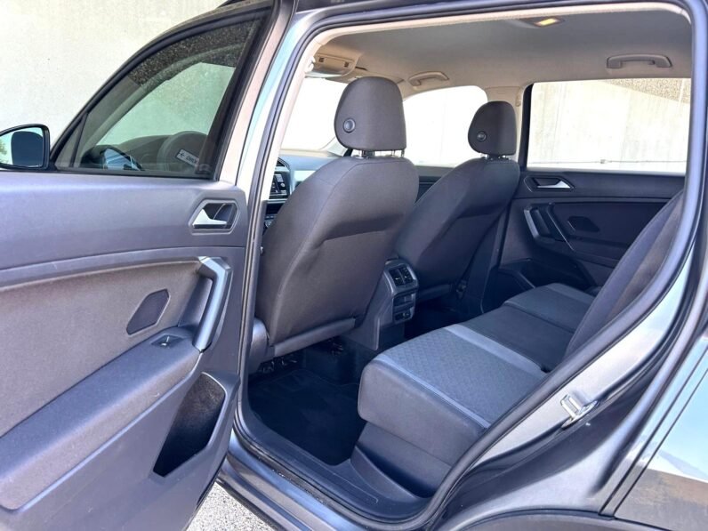 
								2019 Volkswagen Tiguan Trendline AWD SUV full									