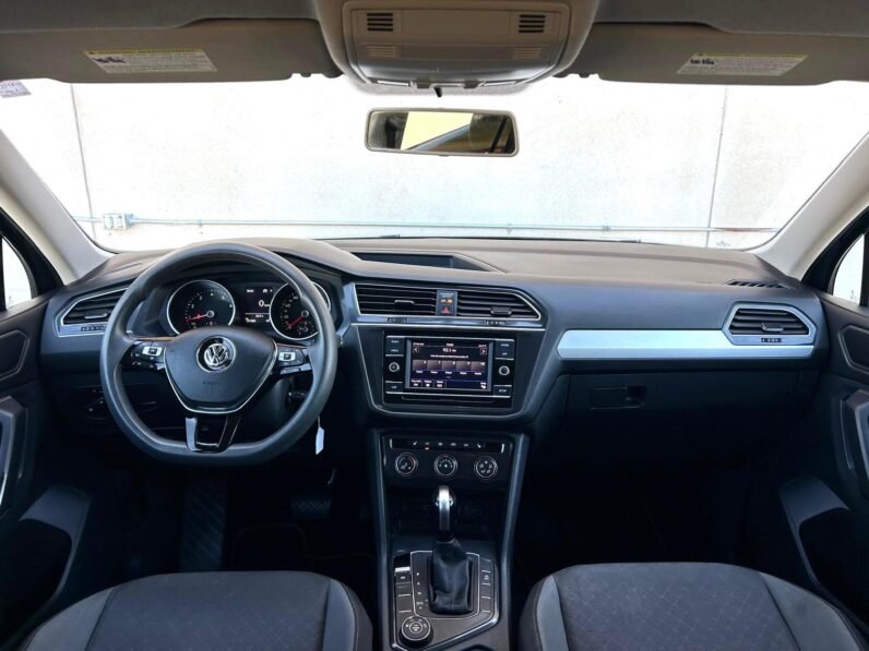 
								2019 Volkswagen Tiguan Trendline AWD SUV full									