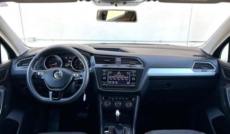 
								2019 Volkswagen Tiguan Trendline AWD SUV full									