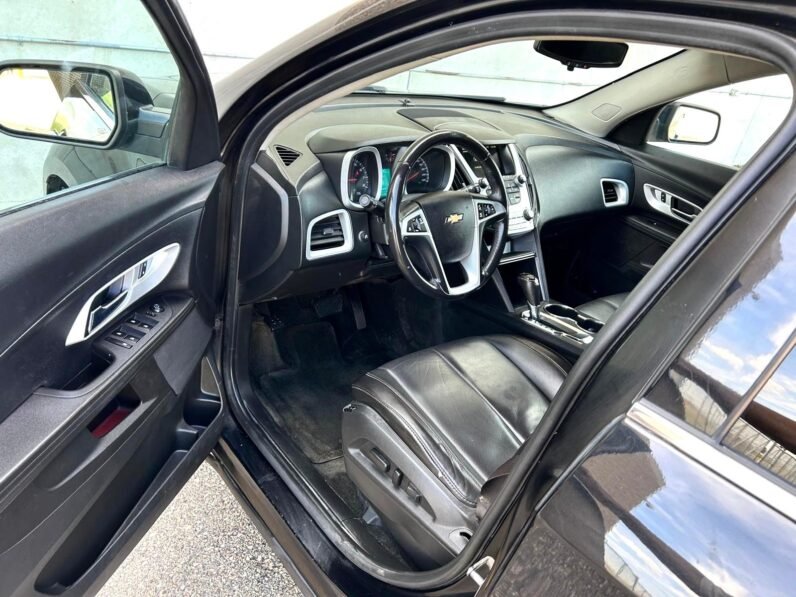 
								2017 Chevrolet Equinox LT AWD SUV full									