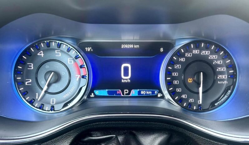
								2016 Chrysler 200S Sedan full									