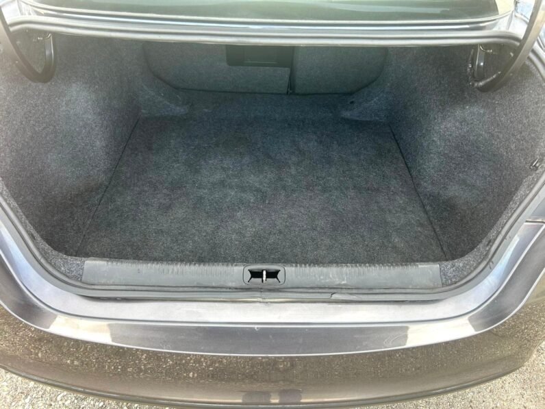 
								2016 Chrysler 200S Sedan full									