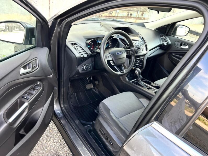 
								2018 Ford Escape SE SUV full									