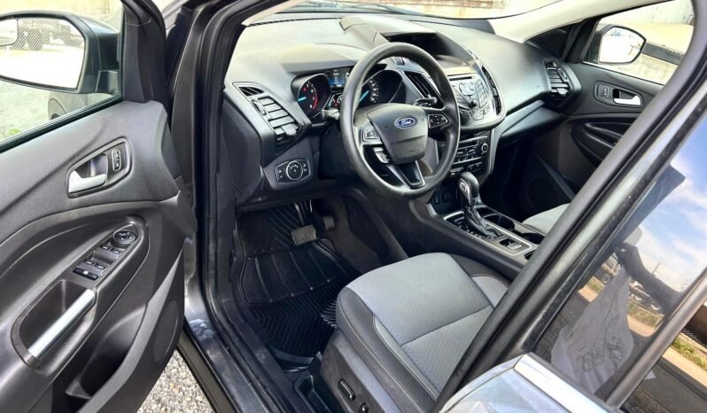 
								2018 Ford Escape SE SUV full									