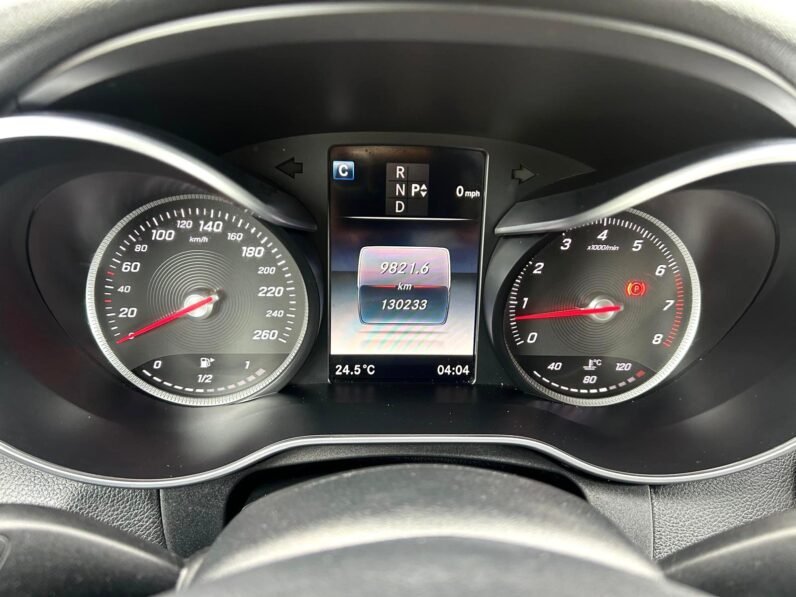 
								2016 Mercedes C300 AMG 4Matic Sedan full									