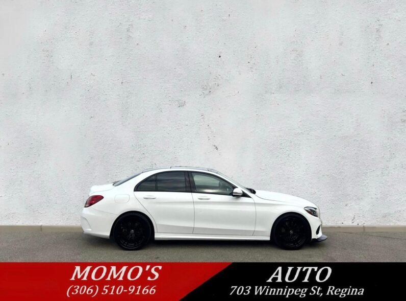 
								2016 Mercedes C300 AMG 4Matic Sedan full									
