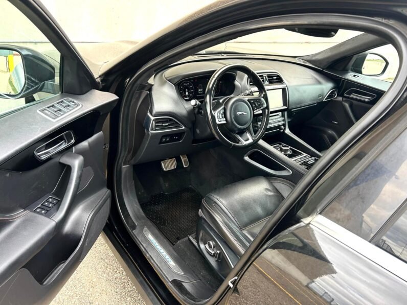 
								2019 Jaguar F-Pace Prestige Diesel AWD SUV full									