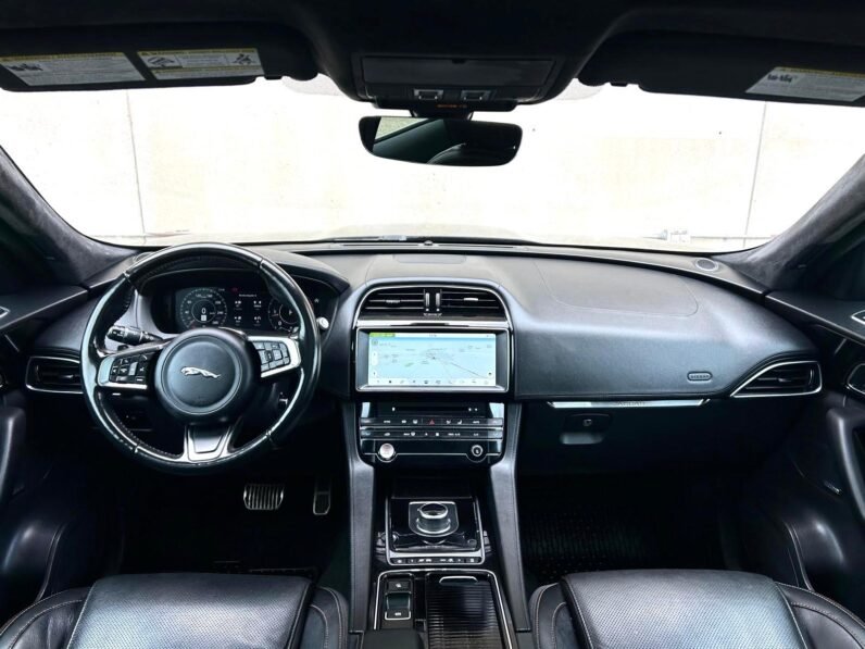 
								2019 Jaguar F-Pace Prestige Diesel AWD SUV full									