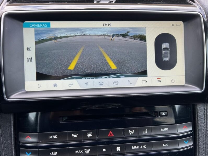
								2019 Jaguar F-Pace Prestige Diesel AWD SUV full									