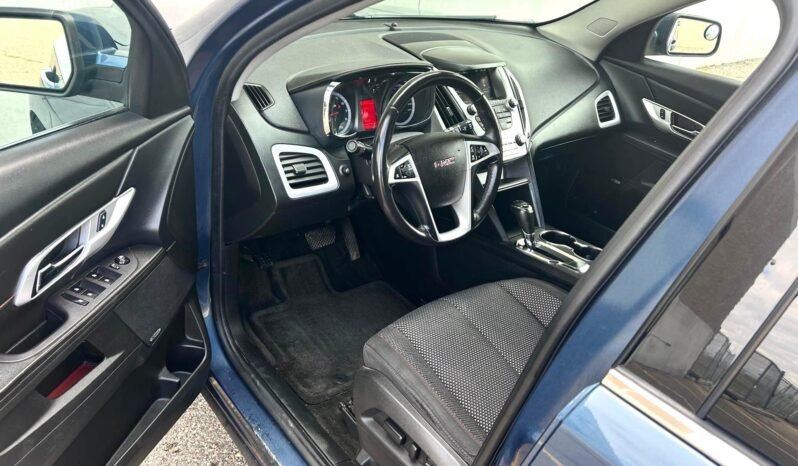 
								2017 GMC Terrain SLE AWD SUV full									