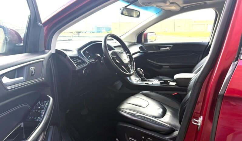 
								2017 Ford Edge Titanium AWD SUV full									
