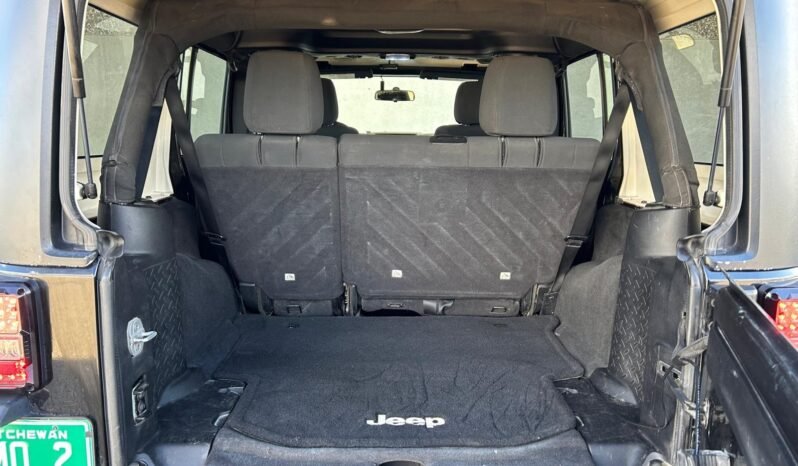 
								2011 Jeep Wrangler Sport Unlimited 4×4 SUV full									