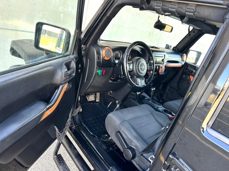 
								2011 Jeep Wrangler Sport Unlimited 4×4 SUV full									