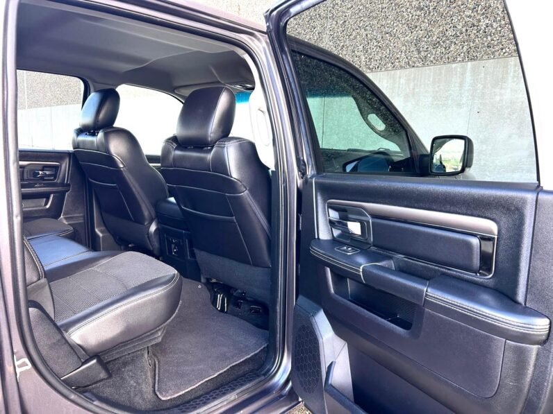 
								2016 Dodge Ram 1500 Sport Crewcab 4×4 Pickup Truck full									