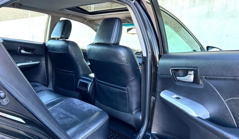 
								2013 Toyota Camry SE Sedan full									