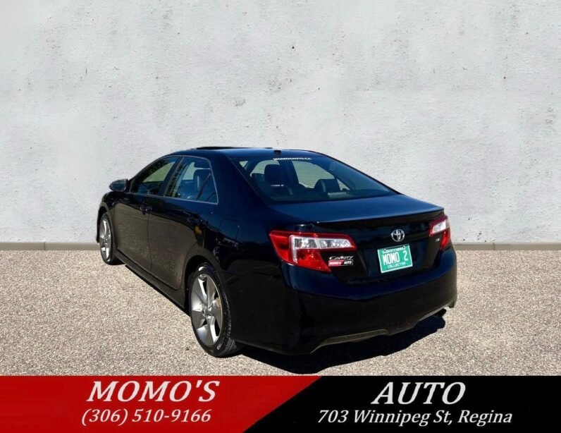 
								2013 Toyota Camry SE Sedan full									