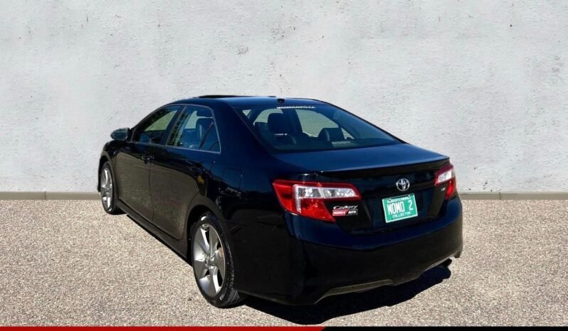 
								2013 Toyota Camry SE Sedan full									