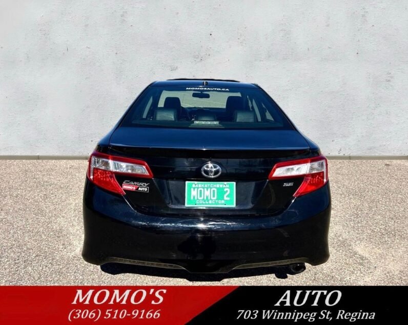 
								2013 Toyota Camry SE Sedan full									