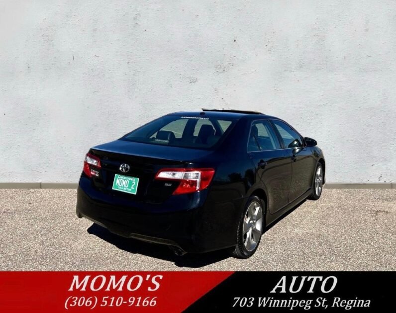 
								2013 Toyota Camry SE Sedan full									
