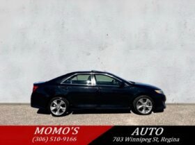 2013 Toyota Camry SE Sedan