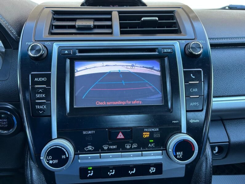 
								2013 Toyota Camry SE Sedan full									