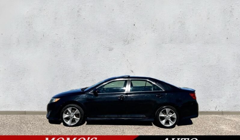 
								2013 Toyota Camry SE Sedan full									