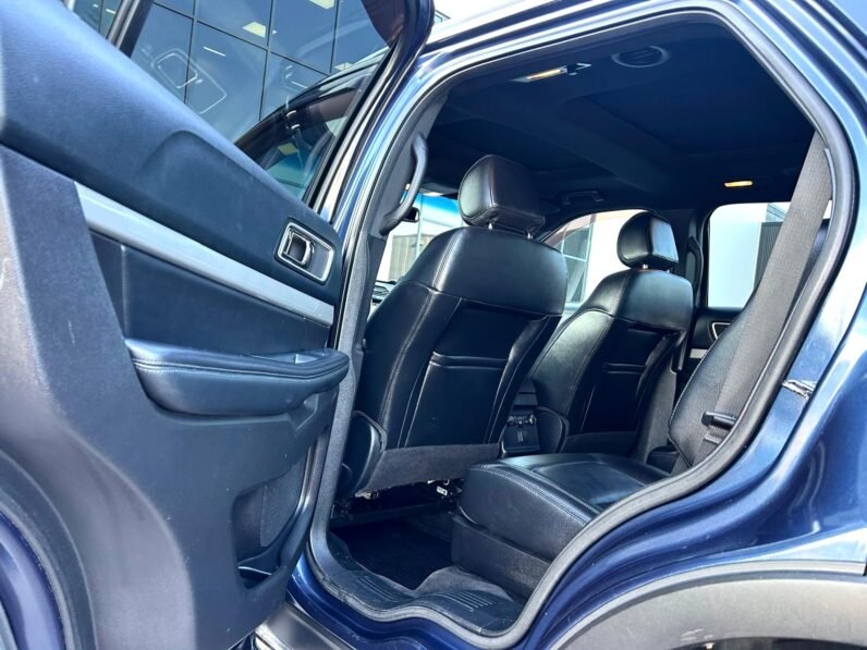 
								2016 Ford Explorer AWD SUV full									