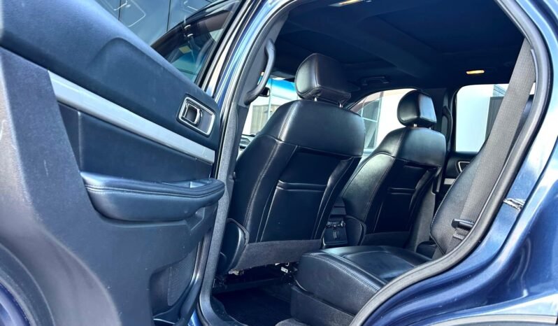 
								2016 Ford Explorer AWD SUV full									