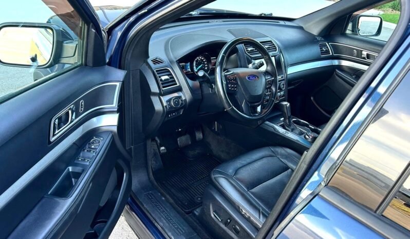 
								2016 Ford Explorer AWD SUV full									