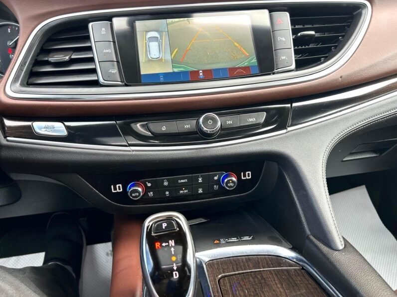 
								2018 Buick Enclave Avenir AWD SUV full									