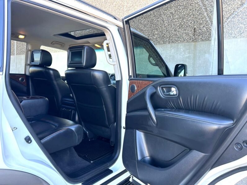 
								2017 Nissan Armada Platinum 4WD SUV full									